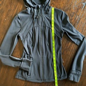 Sort of Brand New Lululemon Hooded Define Jacket - Size 4 - Black